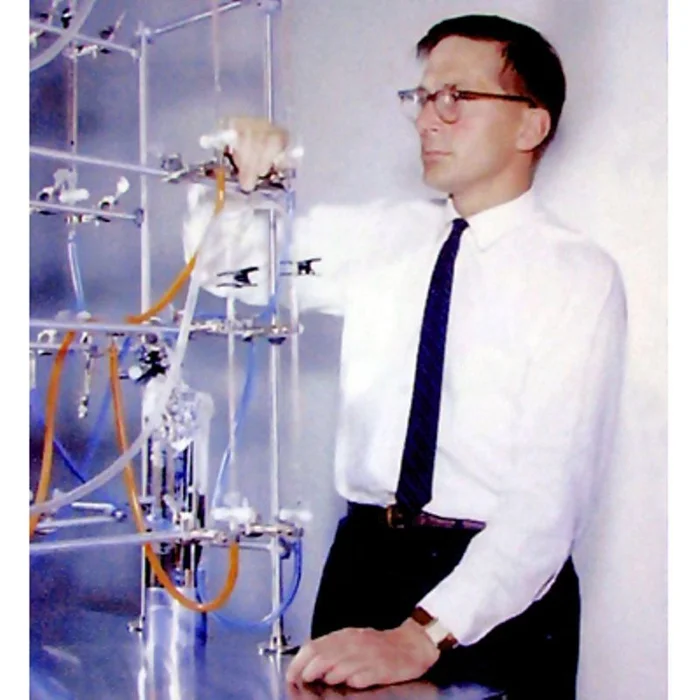 1961: Silicon transistor outperforms germanium transistor in speed - Technologies, Computer hardware, IT, Computer, Rarity, History, Engineer, Inventions, Transistor, Innovations, Longpost