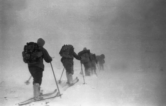 Dyatlov group - Dyatlov Pass, Incident, The photo, Black and white photo