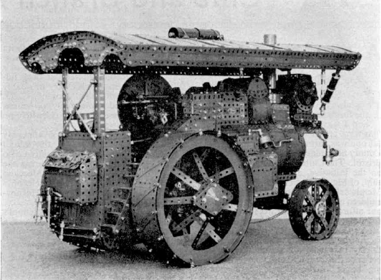 Модель трактора.