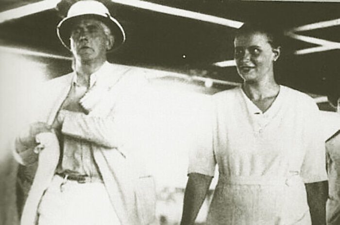 Бломберг с женой.