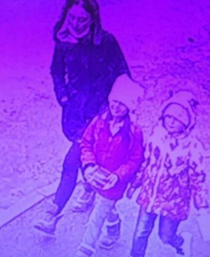 Ульяна, Софья и Алла на кадре с камеры видеонаблюдения