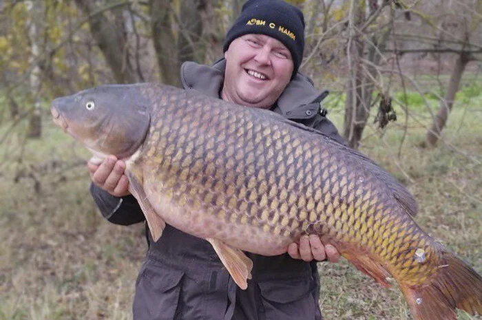 A fisherman in Minsk caught a huge carp weighing 18 kilograms, and then pulled out a similar silver carp - Fishing, Catch, Minsk, Republic of Belarus, Carp, Silver carp, Instagram (link)