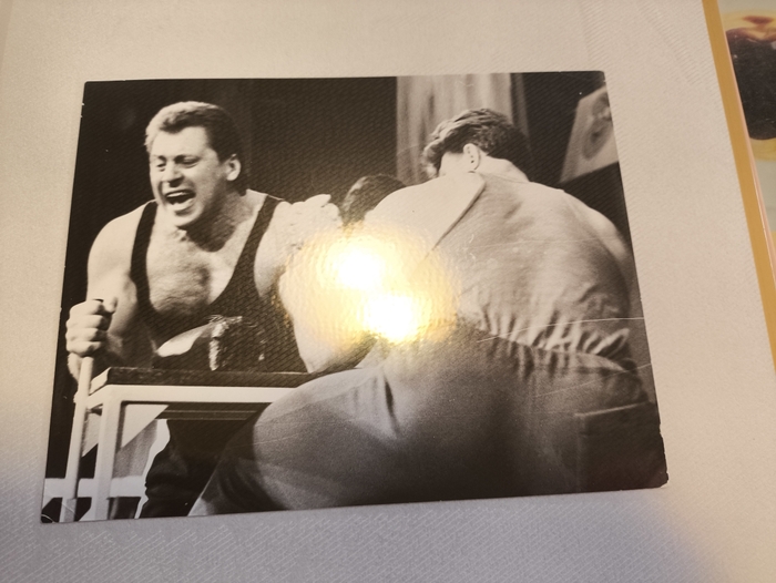 Первые соревнования по армрестлингу в СССР, Днепропетровск