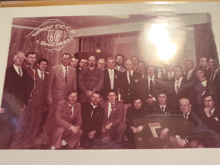 Здесь были приняты революционные правила по проведению соревнования по гиревому спорту, время выполнения упражнения 10 минут, по личному предложению Виктора Кузьмича включено новое упражнение - "Толчок по длинному циклу"