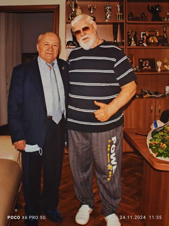 Валентин Дикуль