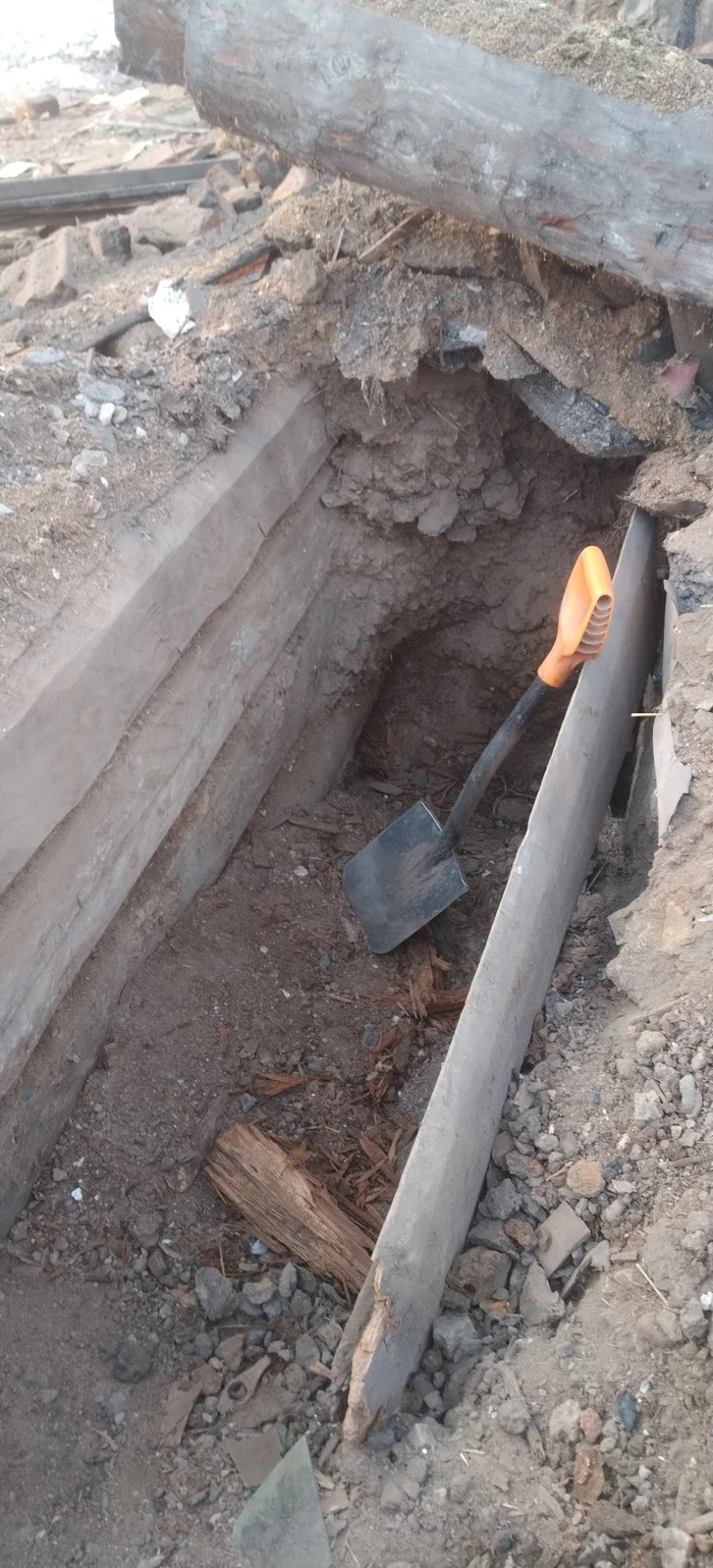 We continue digging despite the snow - My, 19th century, Silver, Manchuria, Digger, Metal detector, Komrad, Treasure, Treasure hunt, Rare coins, Coin, Российская империя, Tsar, Amur region, Blagoveshchensk, Glass, Token, Find, Archaeological finds, Longpost