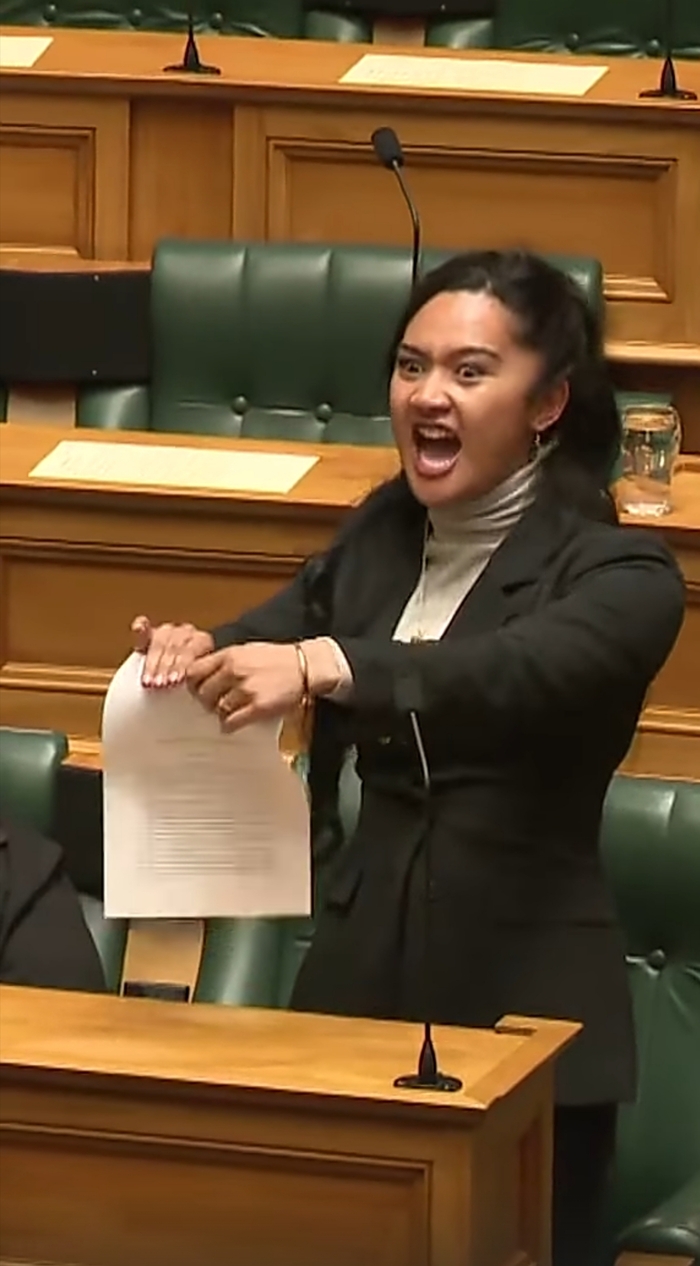 Ответ на пост «Мисс Пикабу 2024: самый яркий конкурс этого года!»