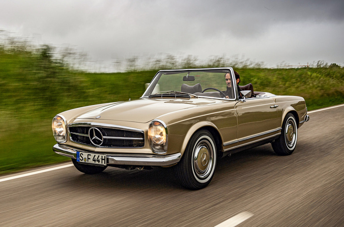    Mercedes-Benz 230 SL (W113).