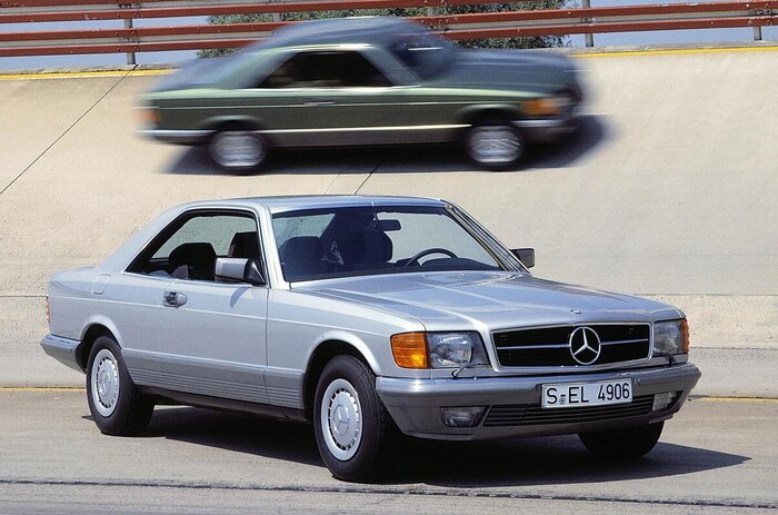    126         .     Mercedes-Benz 380 SEC.
