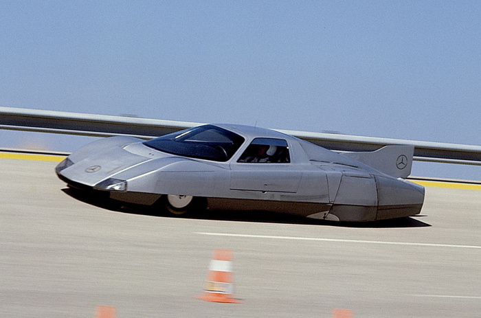   ,    -     Mercedes-Benz C111-&#x2162;.           .