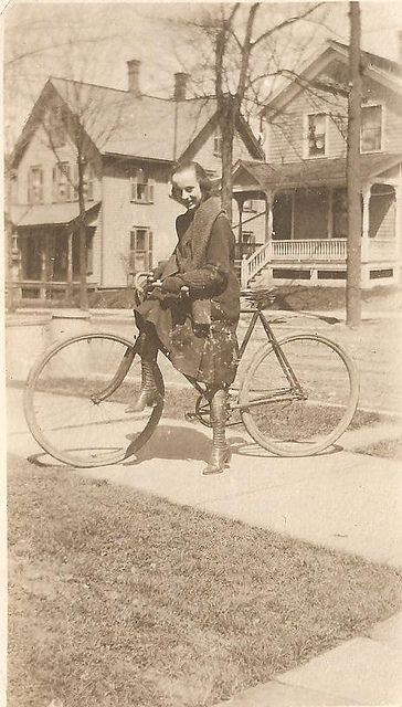 Ladies of the early 20th century and their bicycles - Past, Old photo, Historical photo, 20th century, A bike, Film, History (science), Black and white photo, Retro, Longpost