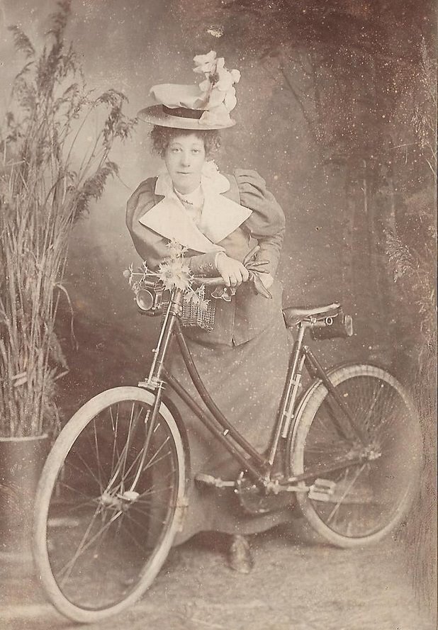 Ladies of the early 20th century and their bicycles - Past, Old photo, Historical photo, 20th century, A bike, Film, History (science), Black and white photo, Retro, Longpost