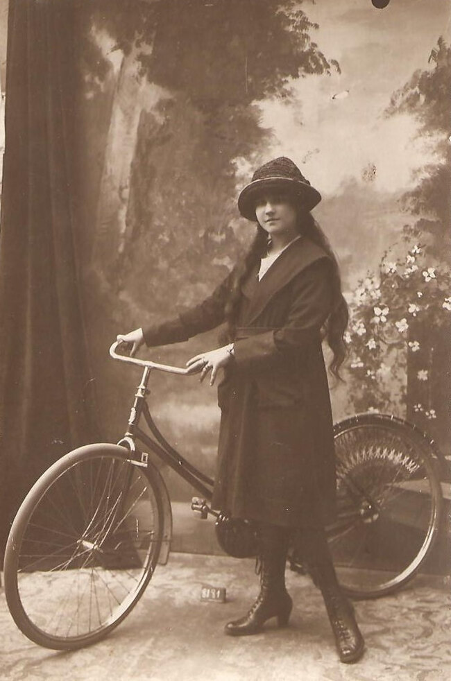 Ladies of the early 20th century and their bicycles - Past, Old photo, Historical photo, 20th century, A bike, Film, History (science), Black and white photo, Retro, Longpost