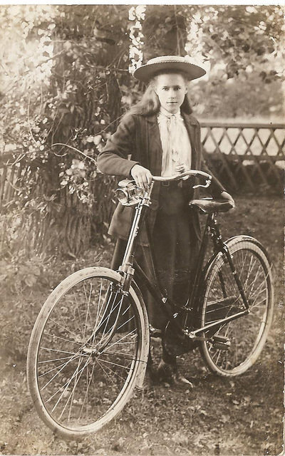 Ladies of the early 20th century and their bicycles - Past, Old photo, Historical photo, 20th century, A bike, Film, History (science), Black and white photo, Retro, Longpost