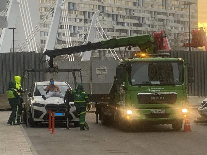 Evacuation! Well, at least he tried! - Fine, Longpost, Eucacuizer, Неправильная парковка, Humor, Tow truck, The photo