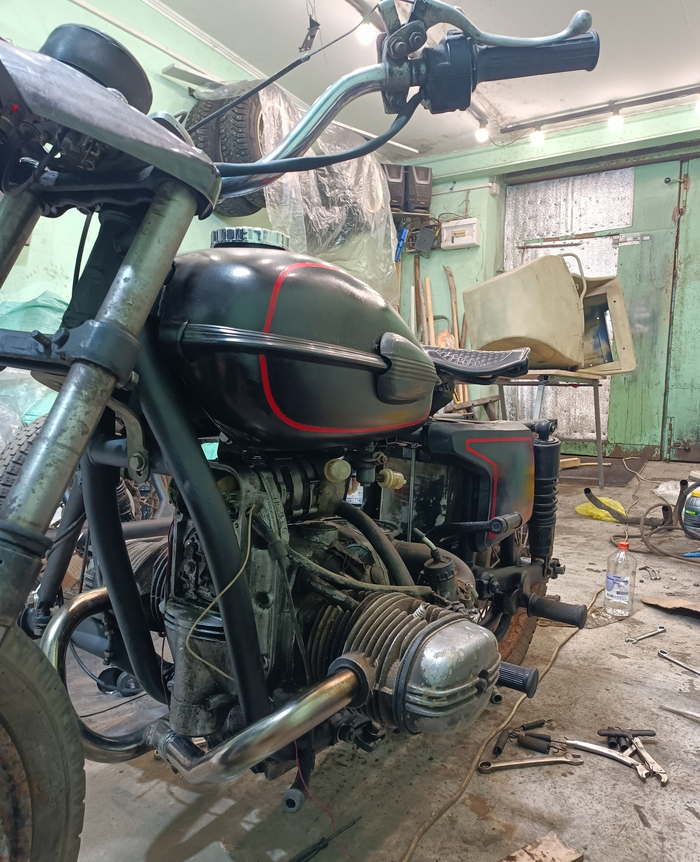 Смотрим как выглядел бы мотоцикл со "старой" покраской.