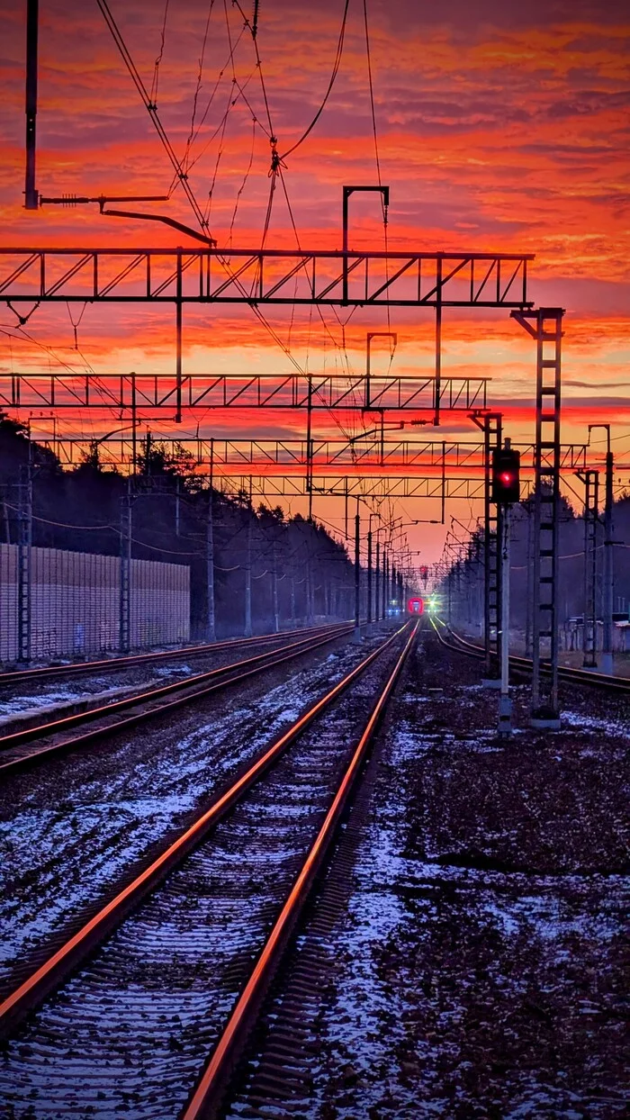 Dawn - My, Morning, Mobile photography, Moscow region, Railway, beauty, dawn, Longpost