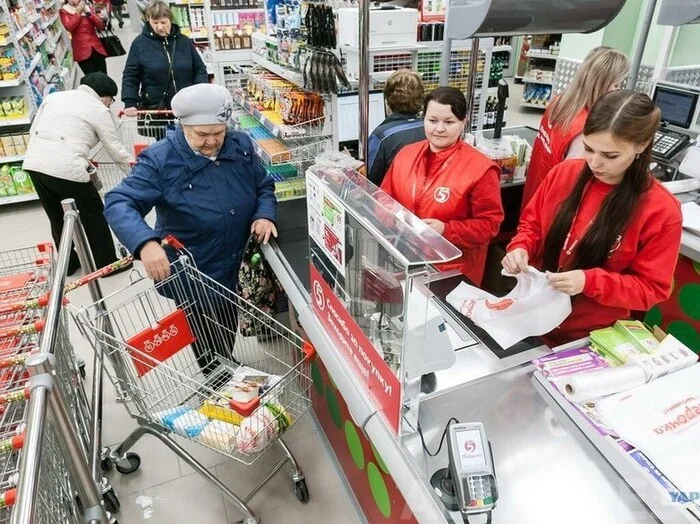 A woman received 300 hours of community service for forgetting to pay for goods worth 3,041 rubles. Is that harsh? - My, Negative, Court, Theft, Score, Criminal case, The crime, Pyaterochka, Supermarket magnet, Supermarket Perekrestok