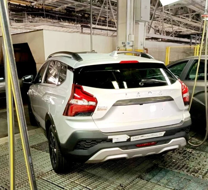 First photos of LADA Iskra SW Cross without camouflage - Transport, Motorists, Auto, AvtoVAZ, Telegram (link), Longpost