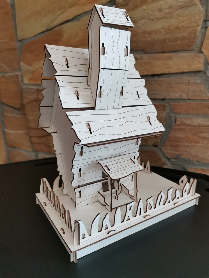 Сказочный домик. Этот малось крупнее 10*16*21см