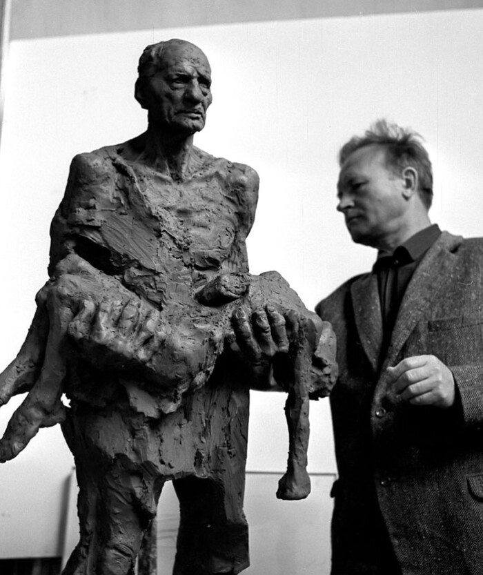 Скульптор Селиханов