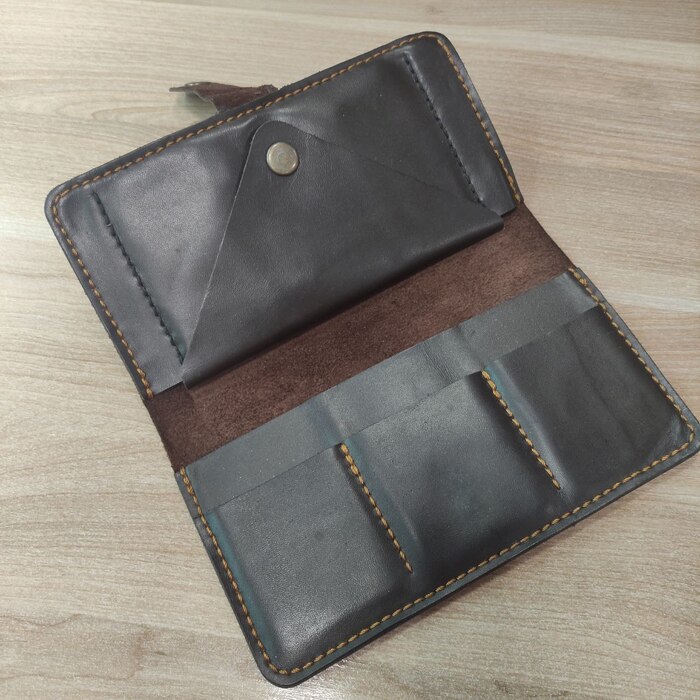 Кстати, до сих пор с ним ходит.