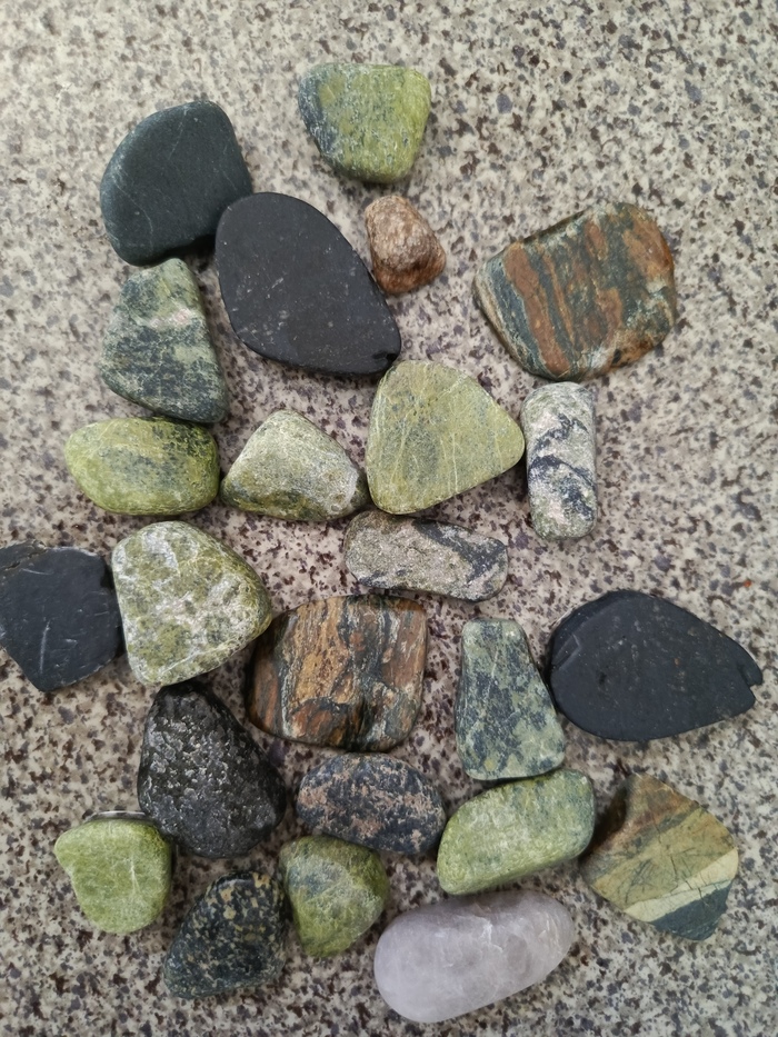 Камни после шлифовки