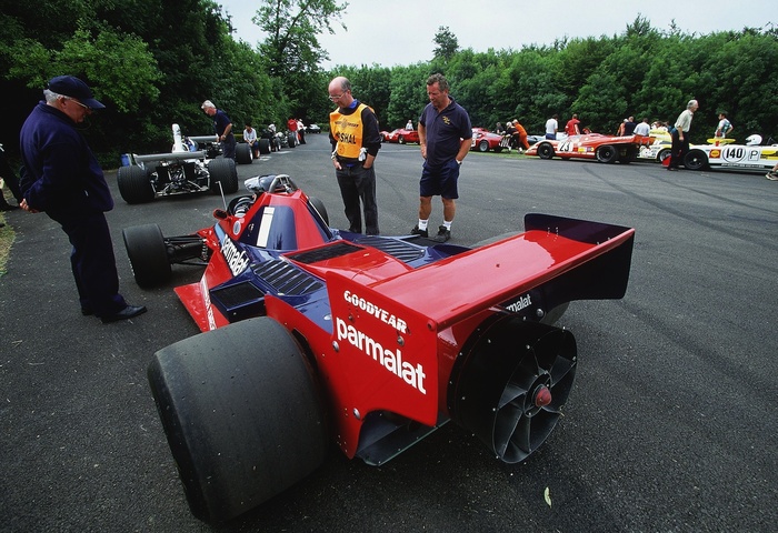 "Этот вентилятор нужен сугубо для охлаждения мотора, зуб даём"(с)