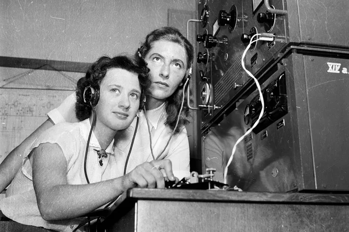 The young ladies could be shown the door. How Moscow telephone operators lived and worked - Telephone conversation, Phone call, Telephony, Риа Новости, the USSR, Galileo, Video, Longpost