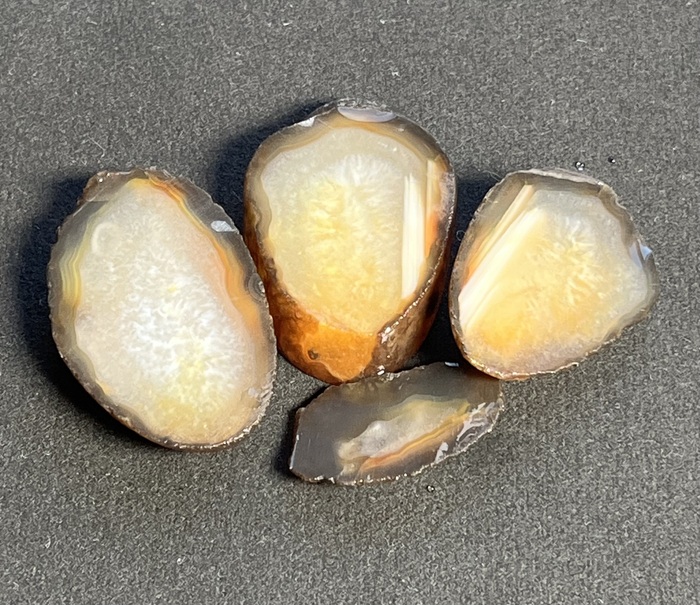 Первый камень после распила