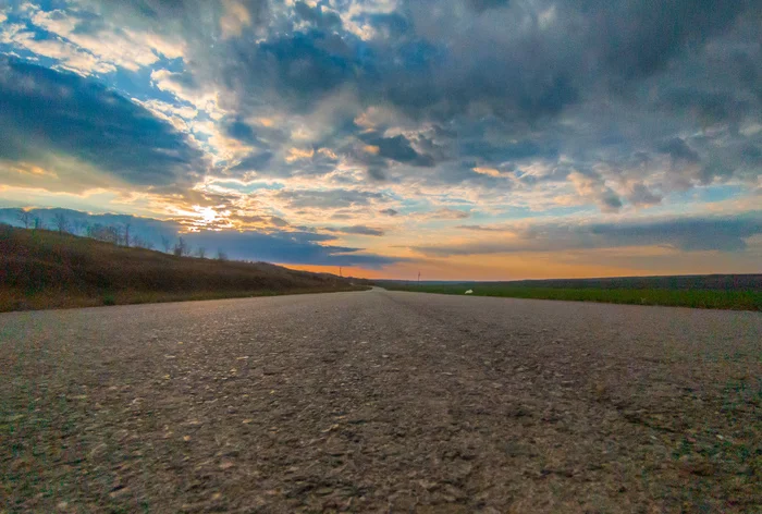 Road - My, Road, Horizon, Markup, The sun, Asphalt, Longpost, The photo, Sky, Clouds