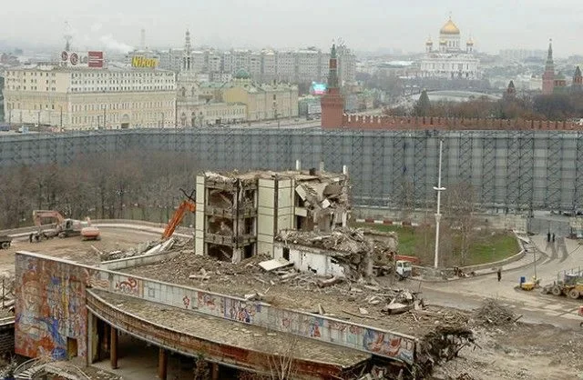 Ответ на пост «Это тонко» - Политика, Нюанс, Ответ на пост, Гостиница Россия, Фотография