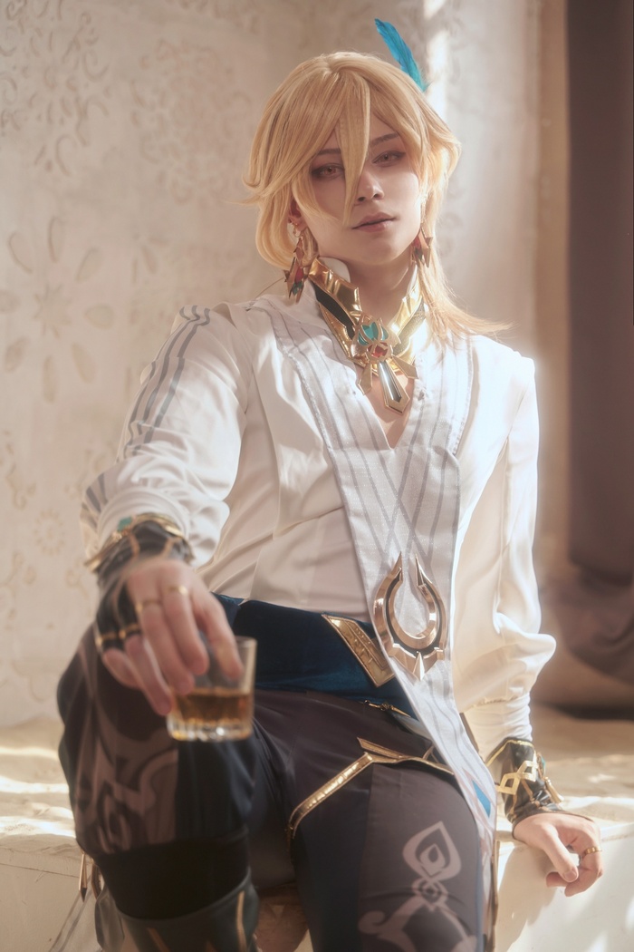 Genshin Impact cosplay by Kotin