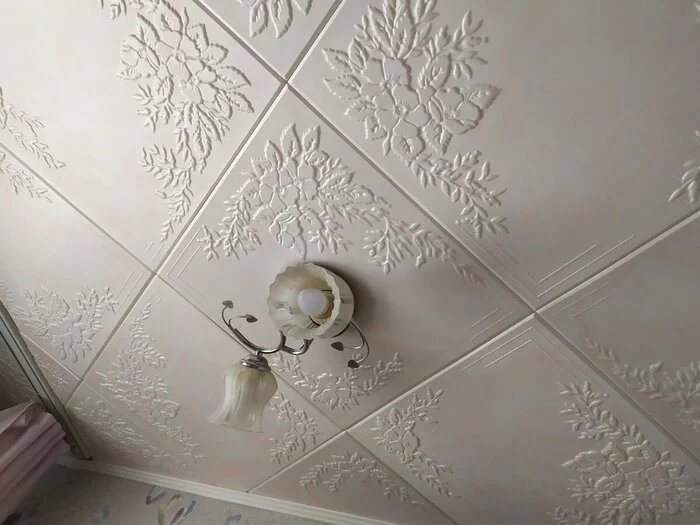 How to remove dark seams on foam ceiling tiles: tiles without seams - My, Tile, Ceiling, Ceiling tiles, Repair, Tools