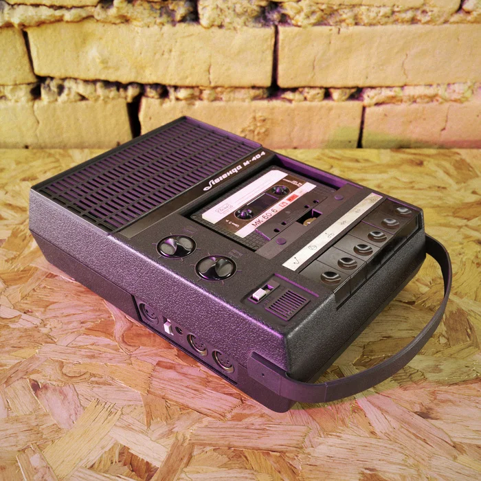 Made a 3D model of the Legenda-404 tape recorder - My, Computer graphics, 3D modeling, 3DS max, Blender, Record player, Retro, Longpost