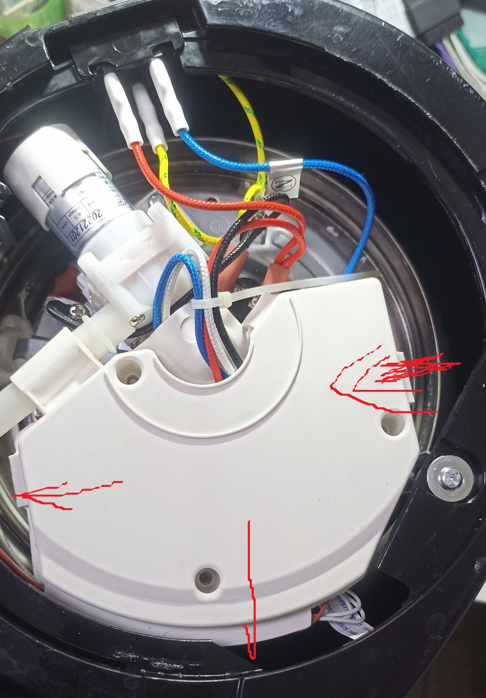 Кстати, некоторые такие термопоты закрыты на (обычно) защёлках. Нужно просто аккуратно работать инструментом.