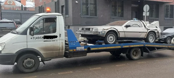 Back to the Future 4: Mytishchi - Moscow, Tow truck, Delorean, Mytischi, Gazelle, Humor, Back to the future (film)