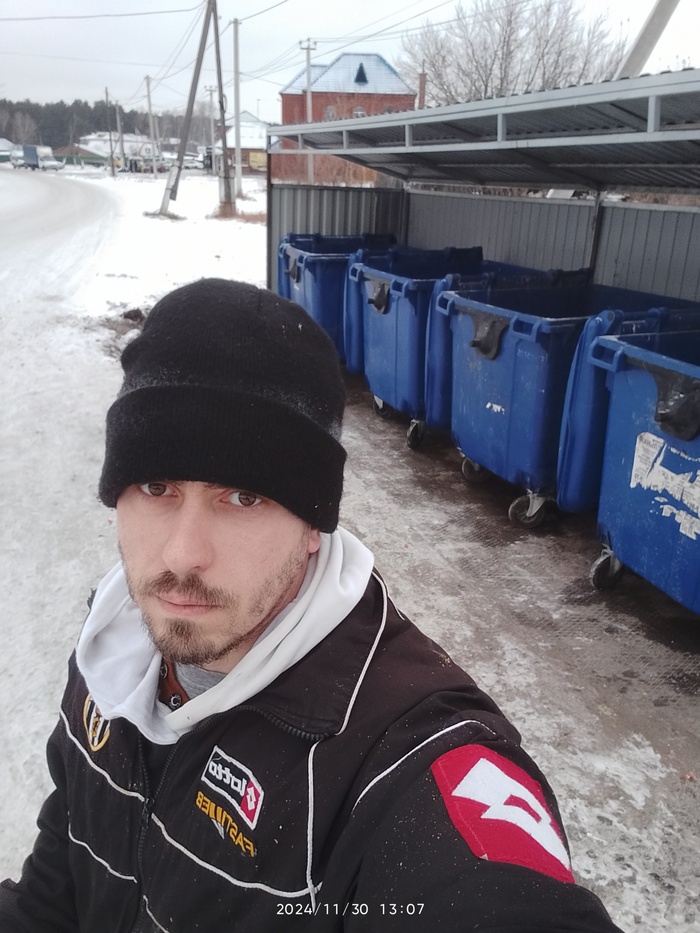 Отправь жене селфи, что ты ебешься не с тёлками.