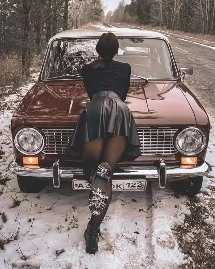 Out of town for the weekend - Images, Girls, Car, Zhiguli, Retro car, The photo, Snow, Fresh