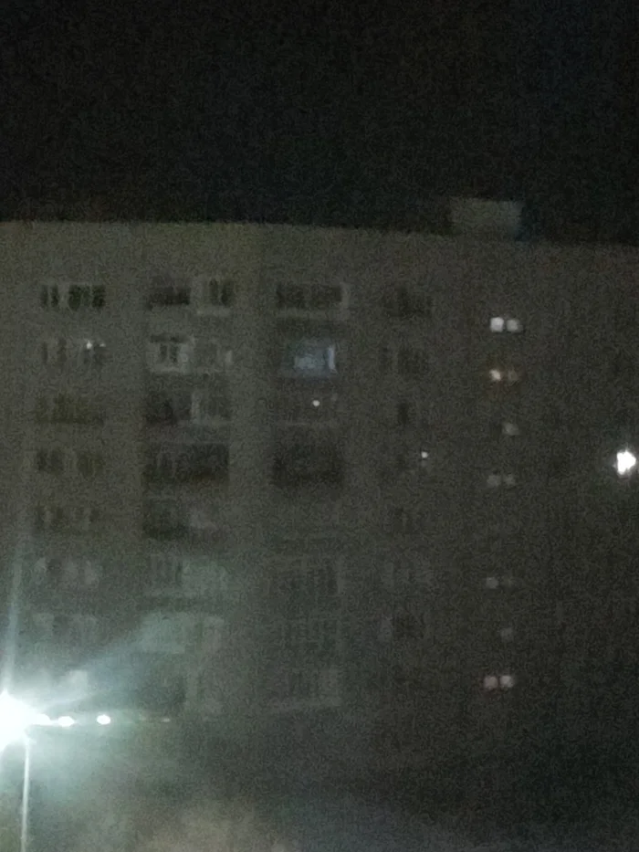 The windows are not burning in the houses - My, Neighbours, Window, Light, Question, Ask Peekaboo