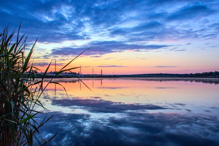 Sunrise over the pond - My, Sunrise, Pond, Canon 600D, Water, Clouds, Sky, Rostov region, Longpost, The photo, Landscape, Nature