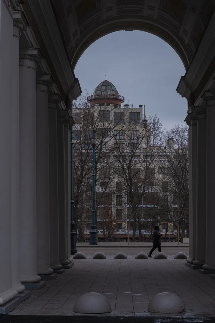 A few moments from a walk around the center - My, Voronezh, Centre, December, Arch, The street, The photo, Amateur photography, Longpost