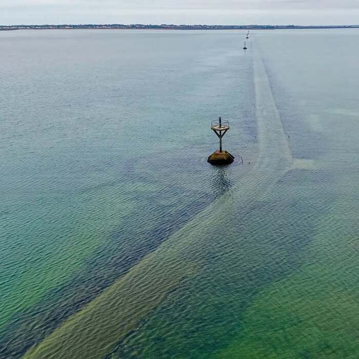 The Passage du Gois underwater road, one of the most dangerous in France - France, Road, Road safety, Danger, Tide, Sea, Longpost, Car, Repeat