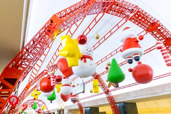 Moscow Metro's Trubnaya Station Began to Be Decorated for the New Year - My, Moscow, Christmas decorations, Moscow Metro, Public transport, Metro, Transport, New Year, Decoration, Good news