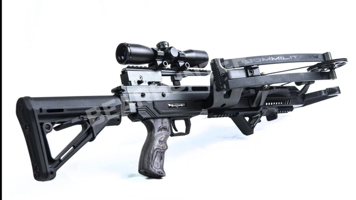 Модель Doom Military