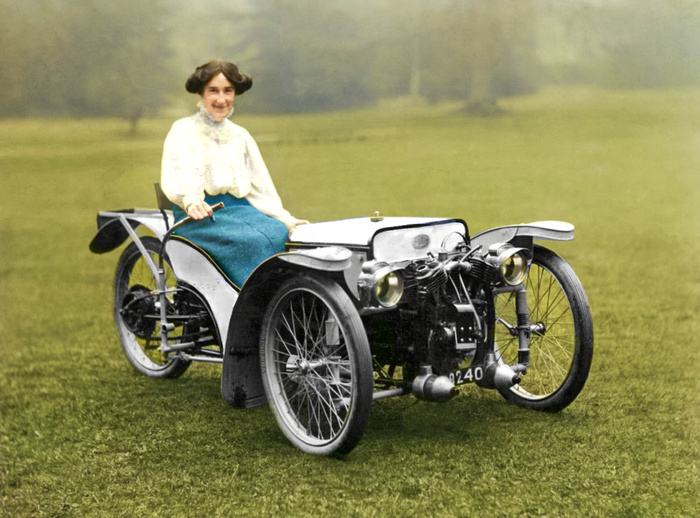 Интересные и местами забавные снимки на автомобильную тематику. 20 раскрашенных фотографий из ХХ века, часть III Старое фото, Фотография, Историческое фото, Ретроавтомобиль, История автомобилей, Авто, 20 век, Колоризация, Автомобильная классика, Длиннопост