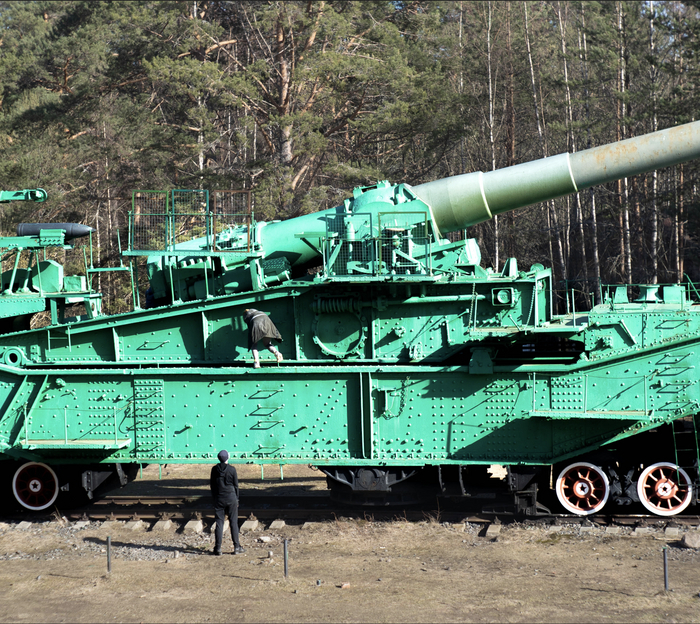 Sony A7-III,  8, F11/100