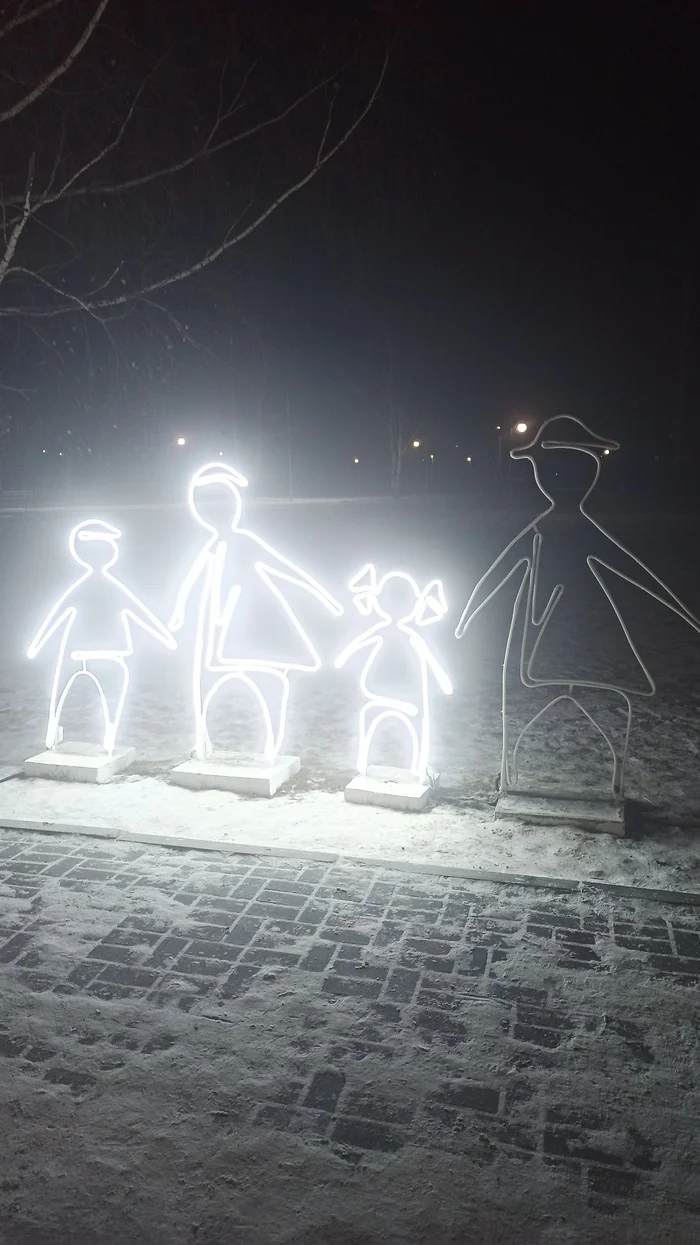 Dad went out - My, Sadness, Disappearing, The park, Dry Log, Composition, Light installations