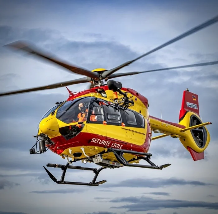 Yellow Angel - Aviation, Flight, Helicopter, civil Aviation, Rescuers, Helicopter pilots, Airbus, Airbus Helicopters, Telegram (link), Longpost