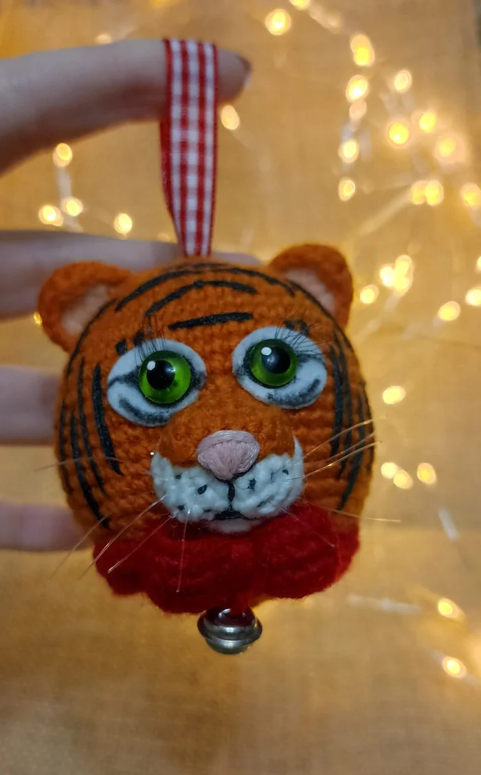 Christmas tree toy Tigerball - My, With your own hands, Needlework without process, Needlework, Christmas decorations, New Year, Knitting, Crochet, Amigurumi, Longpost